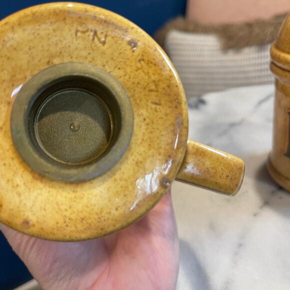 Classic Vintage Salt & Pepper Shakers - Picture 4 of 4